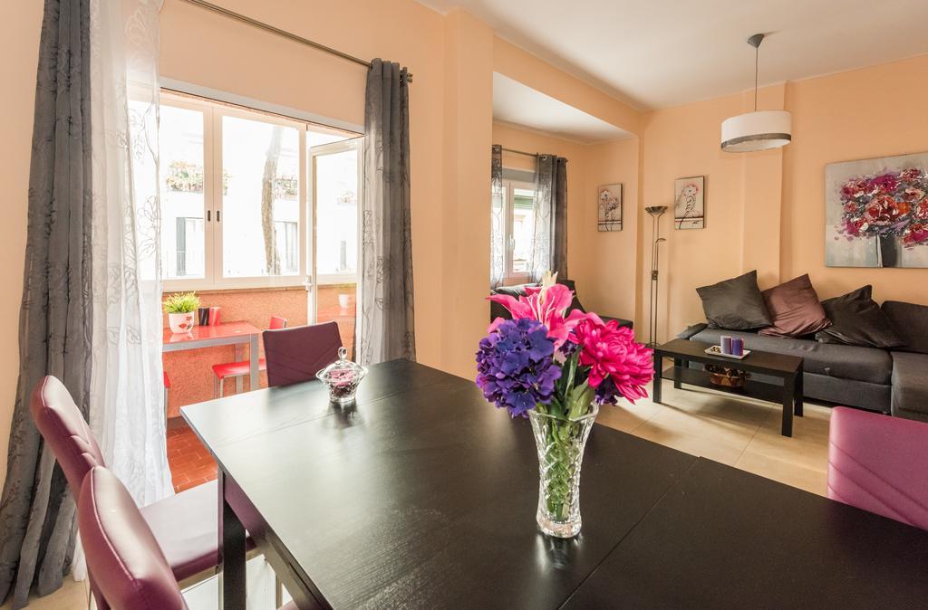 Apartamentos Madrid Xxxiii - Alojamiento De Temporada מראה חיצוני תמונה
